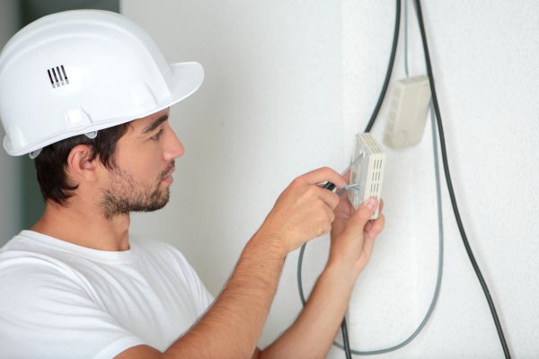 Commercial Thermostat Wiring in Akron